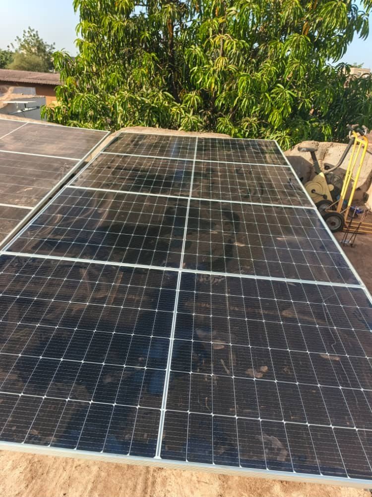 Panneau solaire installé, vue rapprochée